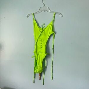 New skims lace up Monokini